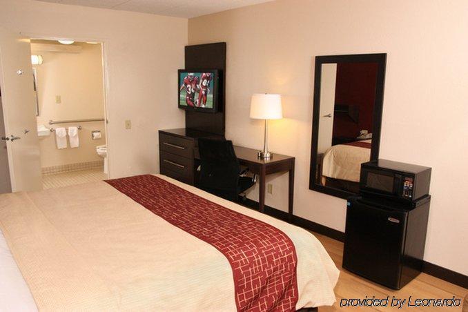 Red Roof Inn Plus+ Wilmington - Newark Christiana Room photo